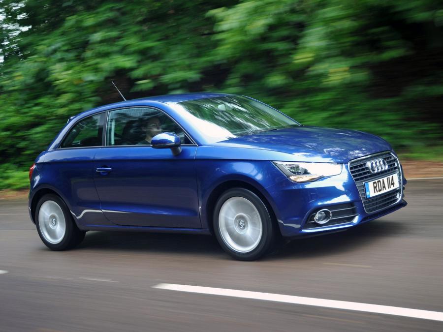  Audi A1 TFSI (8X) 2010 года  (UK) (фото 9 из 13)